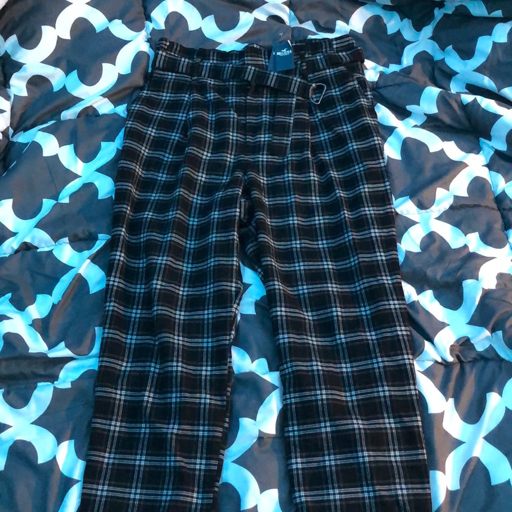 Super cute plad pants